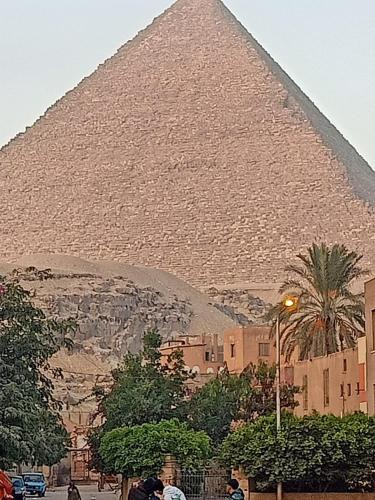 Al Haram Villa | Big pyramid view
