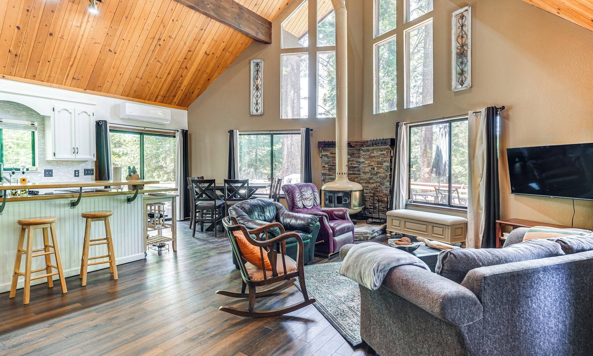 Arnold Cottage | Big Trees Cabin: Pool Access, Sauna, Game Rm