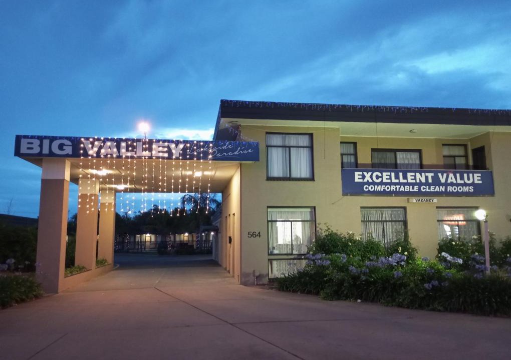 Shepparton South Hotel | Big Valley Lakeside Paradise Motor Inn
