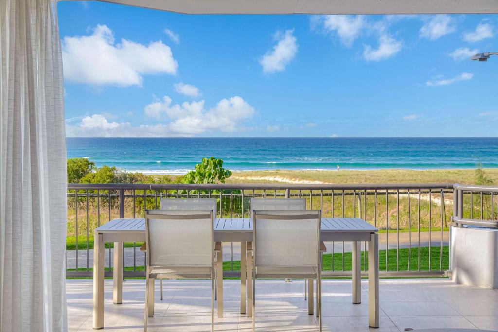 Bilinga Apartment | Bilinga Beach Living