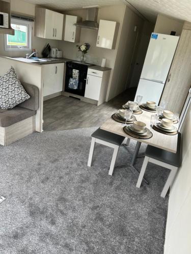 Great Houghton Resort | Billing Aquadrome holiday park - sleeps up to 7