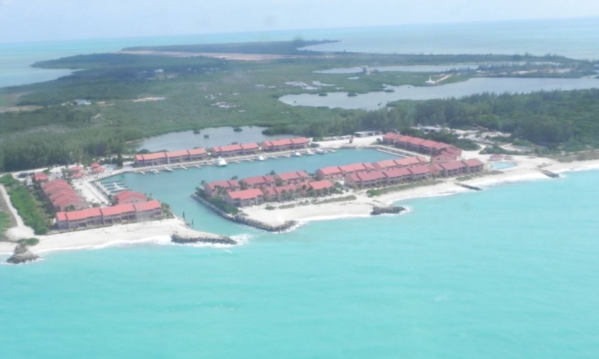 South Bimini Condo | BIMINI SANDS/COVE 4/4 ON MARINA. GREAT FOR GROUP TRAVEL!