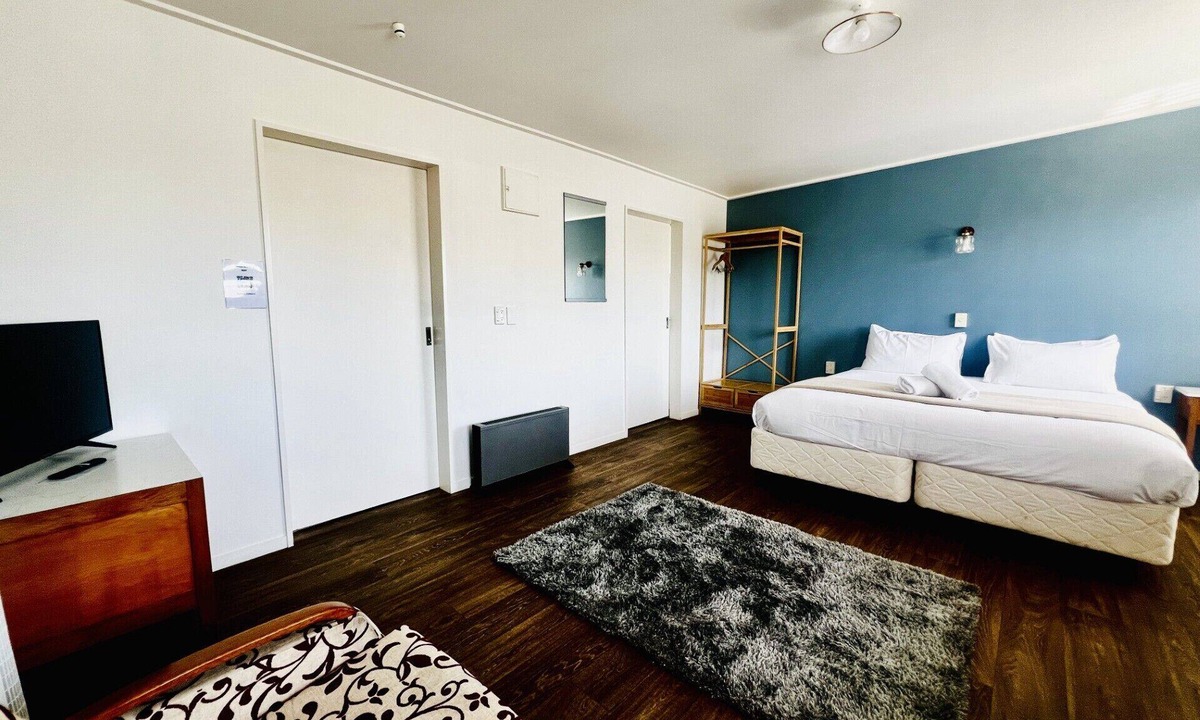 Blenheim Hotel | Bings Motel