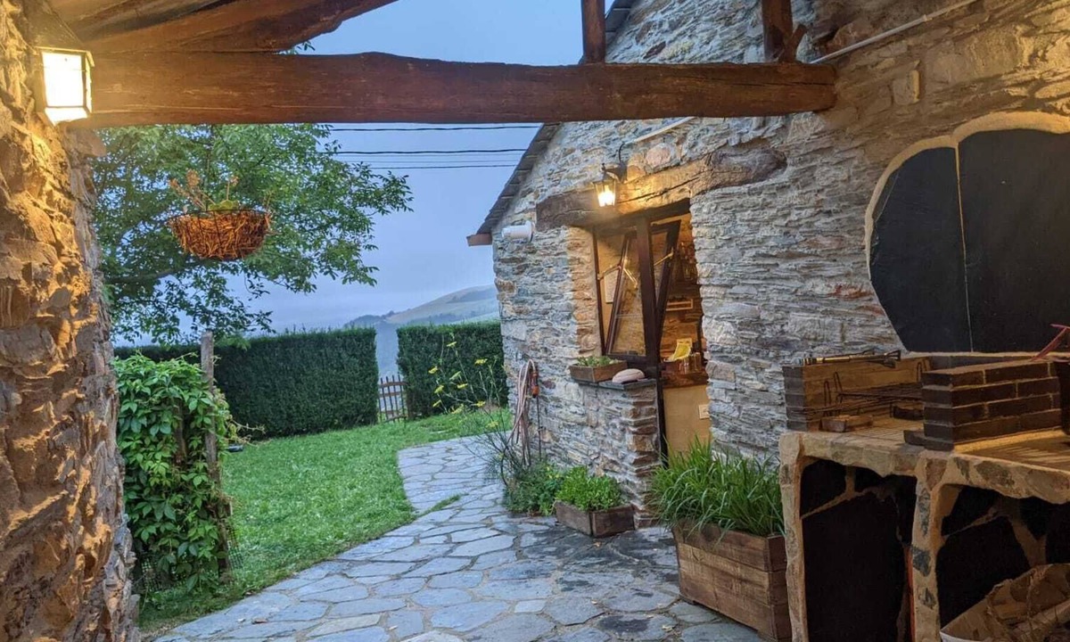 Vegadeo Apartment | Bioxana Barn