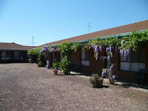 Tocumwal Hotel | Birch Motel Tocumwal Previously Known as Kanimbla Motor Inn