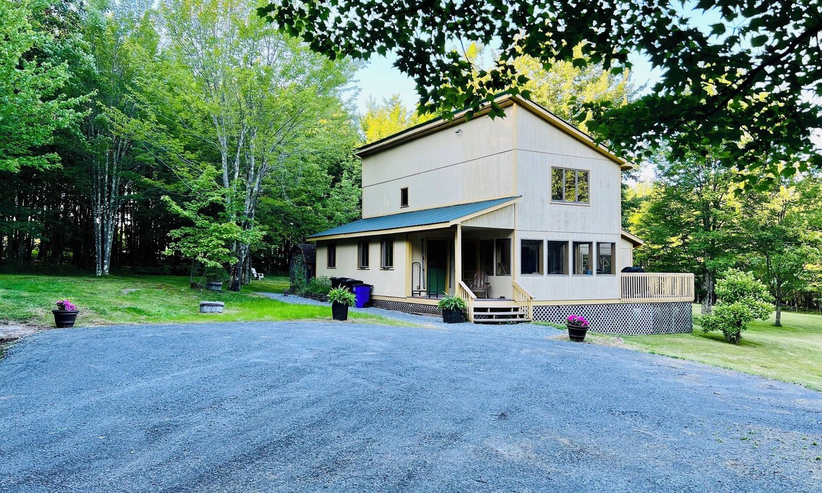 Fleischmanns House | Birch Tree Lodge - 5 min to Belleayre Ski, Cozy Cabin Getaway in the Catskills