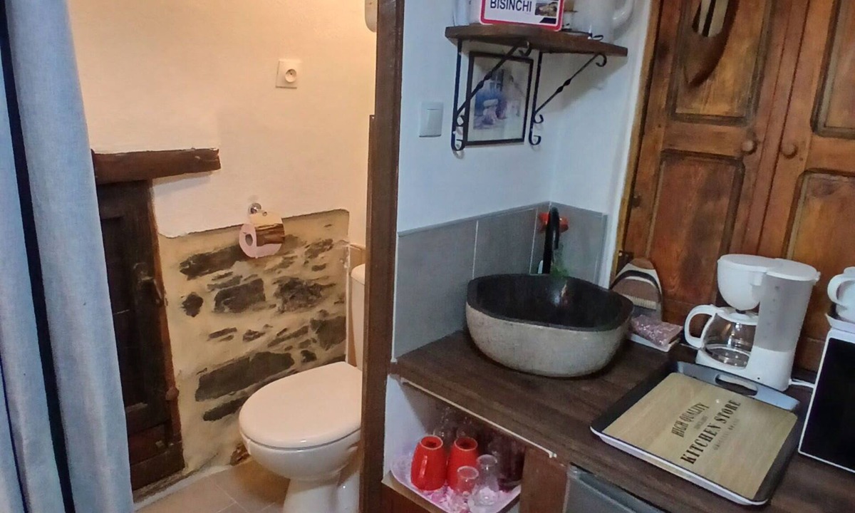 Bisinchi Apartment | Bisinchi village