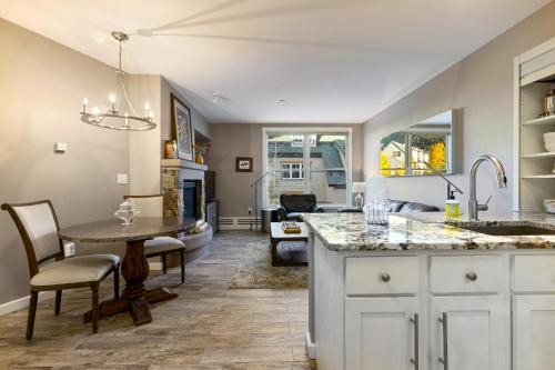 River Run House | Black Bear #8054