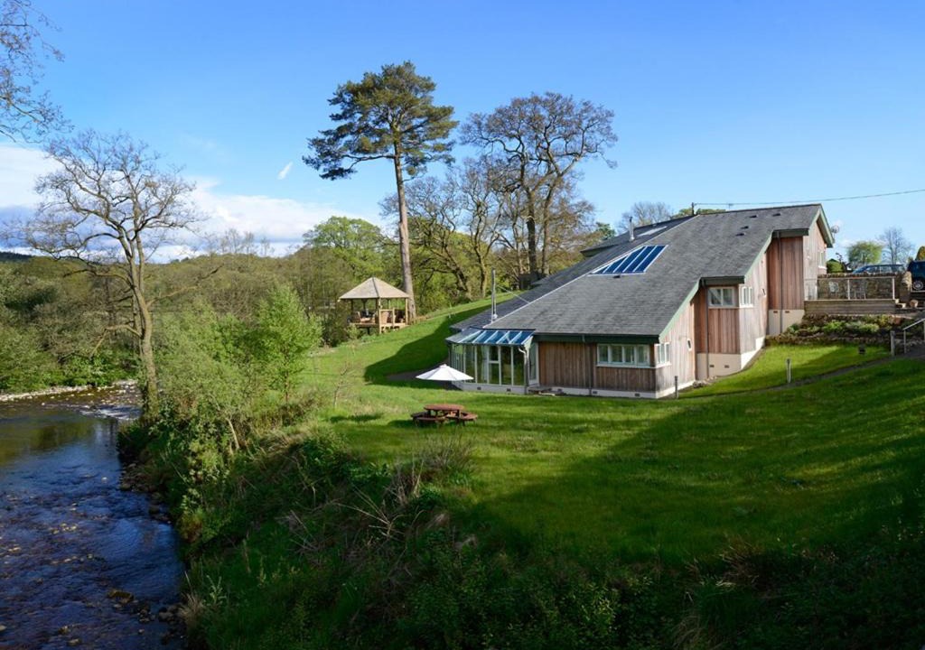 Newcastleton Bed & Breakfast | Black Burn Lodge