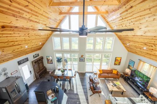 Canaan Valley House | Black Diamond by MasonTyler