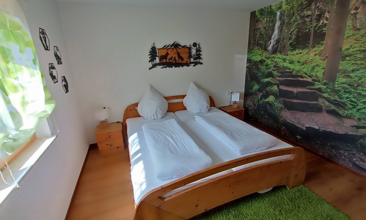 Unteriflingen Condo | Black Forest vacation apartment with terrace & parking space