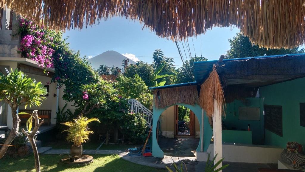 Purwakerti Hostel | Black Sand hostel Amed