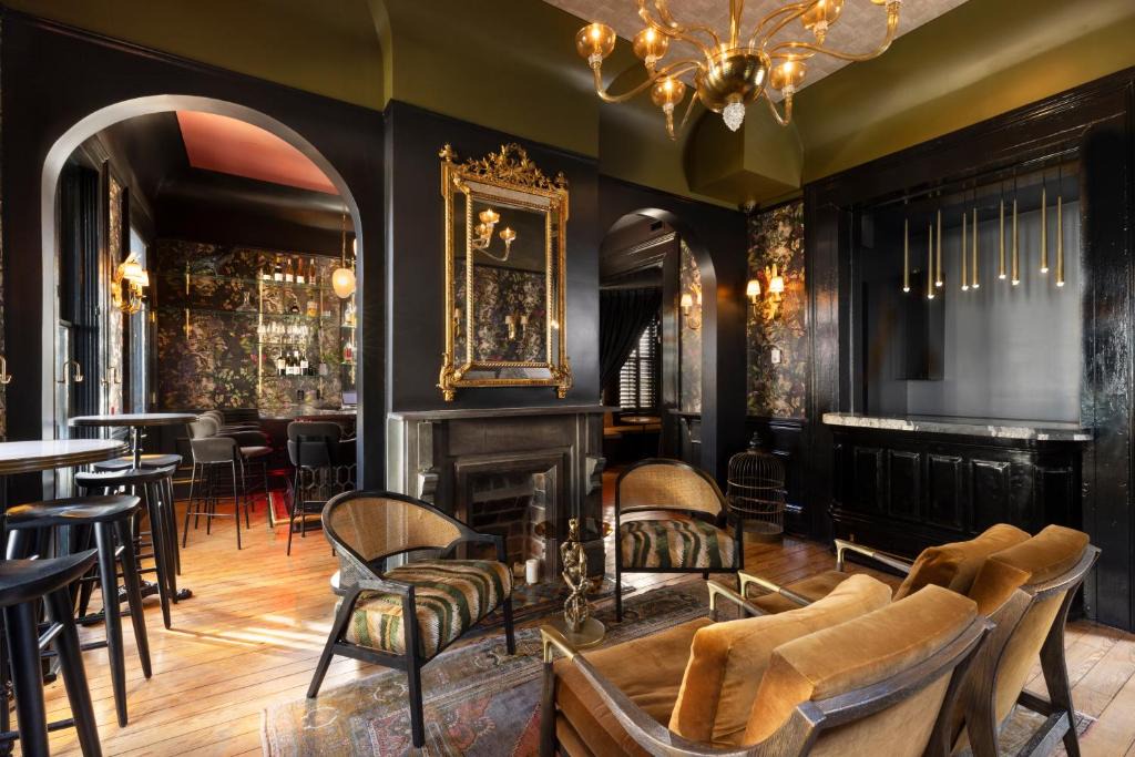 Lower Garden District Hotel | Blackbird Hotel