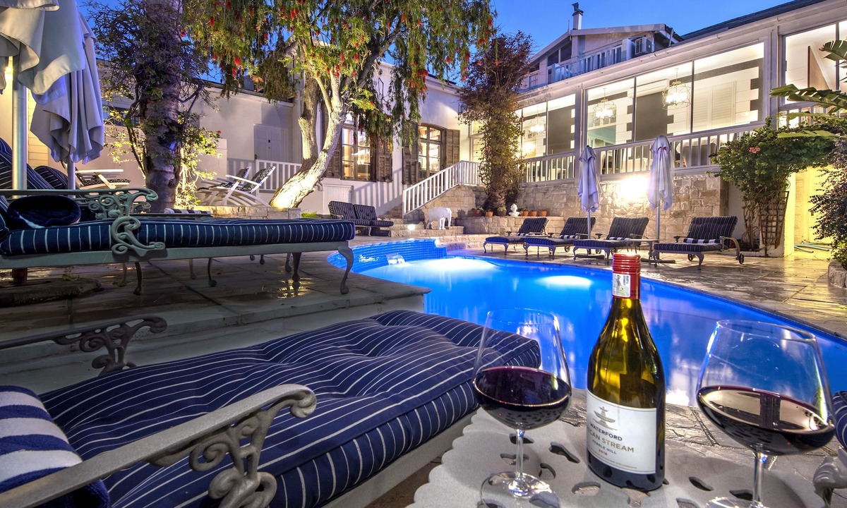 Three Anchor Bay House | Blackheath Lodge