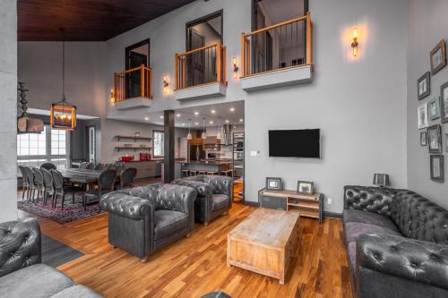 Stoneham Ski Chalet | Blanc40