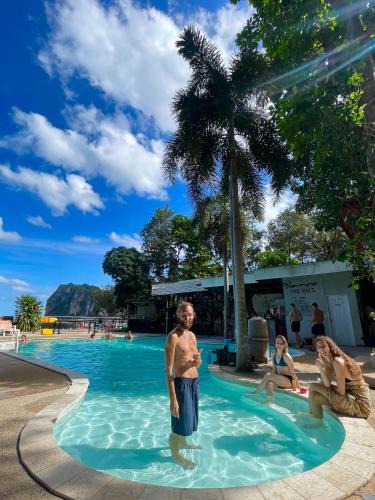Krabi Resort | Blanco Hideout Railay - Youth Hostel 18 to 35 Only