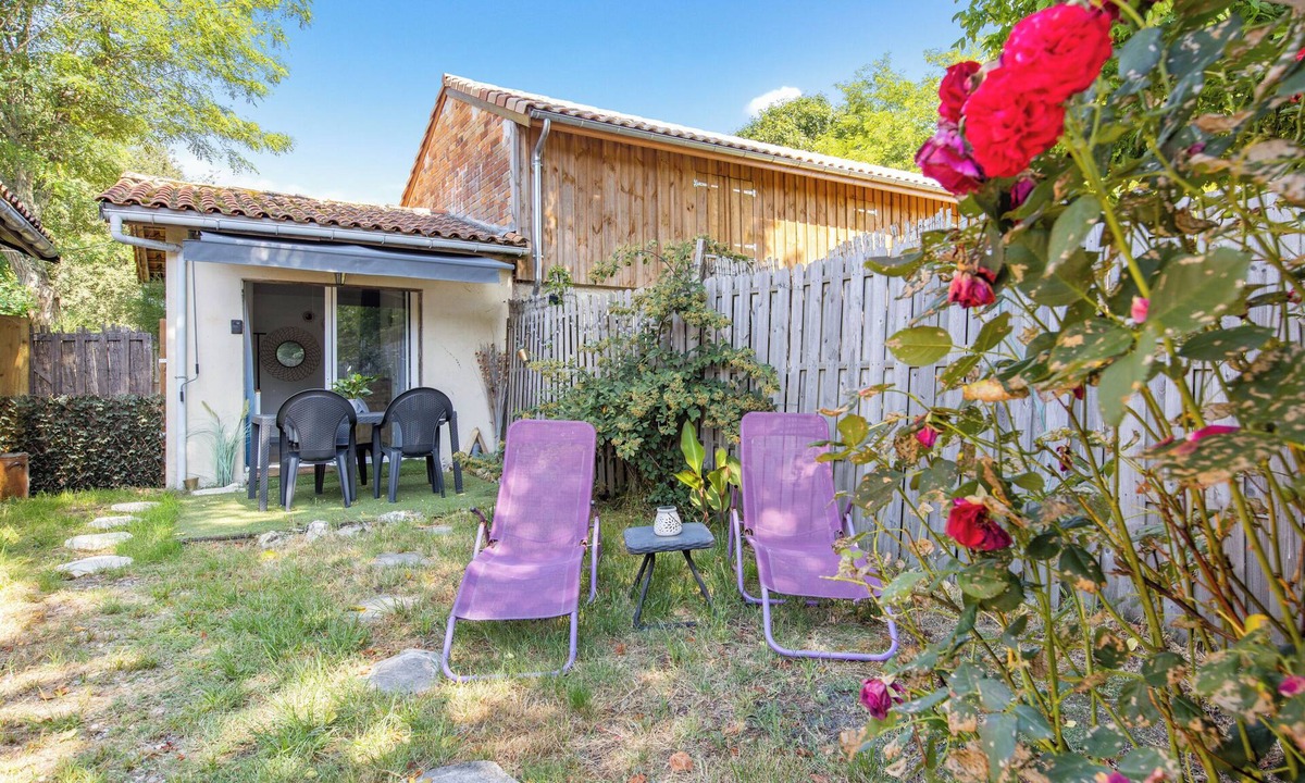 Hourtin Apartment | Bleu Nature – Bright Studio with Air Conditioning in Hourtin, Between Lake and Ocean