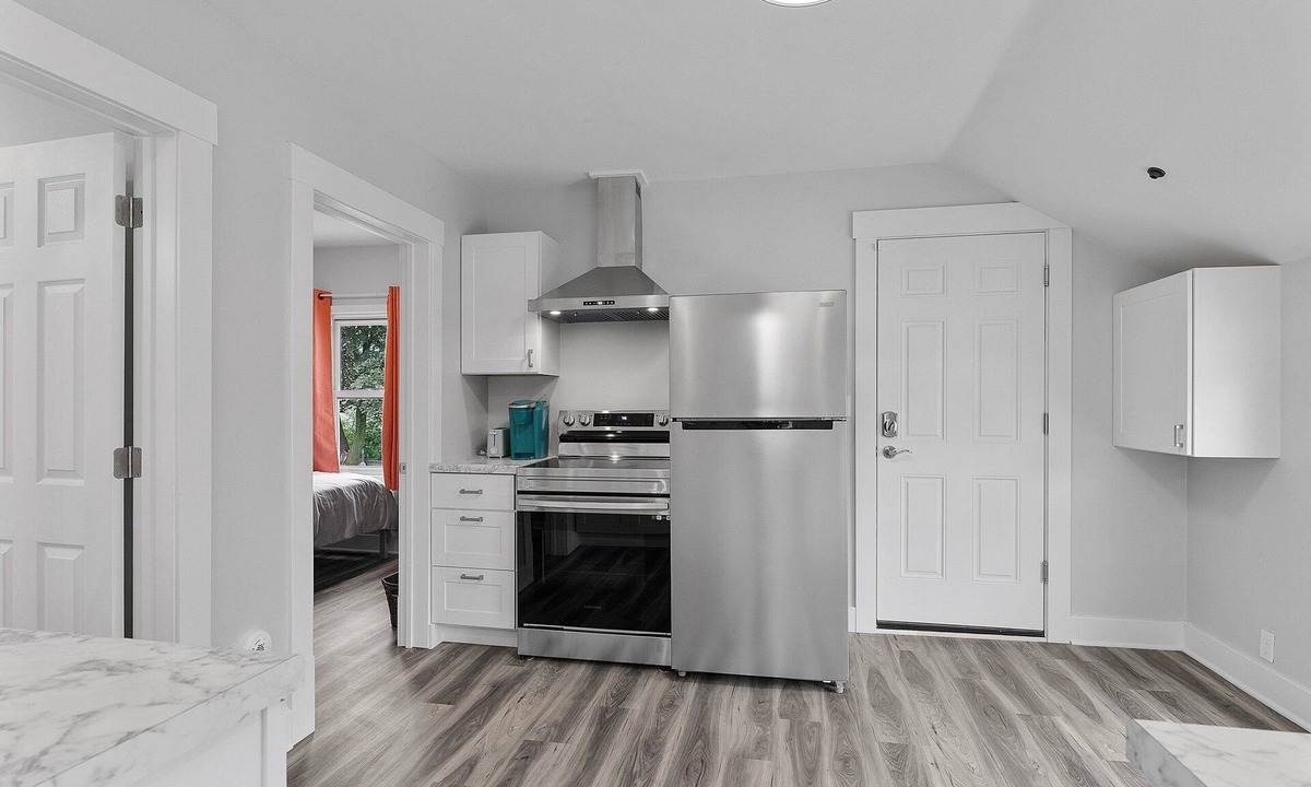 Two Rivers Apartment | Blissful Luxury Duplex Upper - 2 1/2 Blocks to the Beach