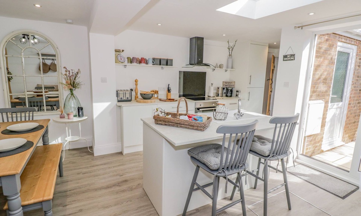 Broadway Cottage | Blossom Cottage