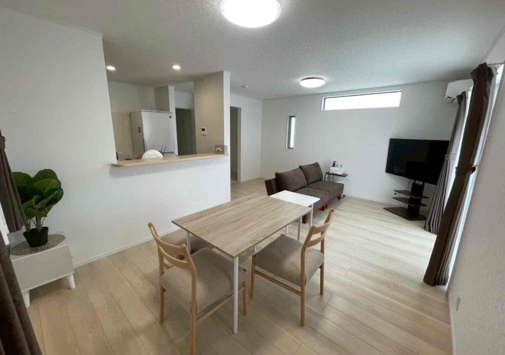 Kin Apartment | Blossom grace Yaka
