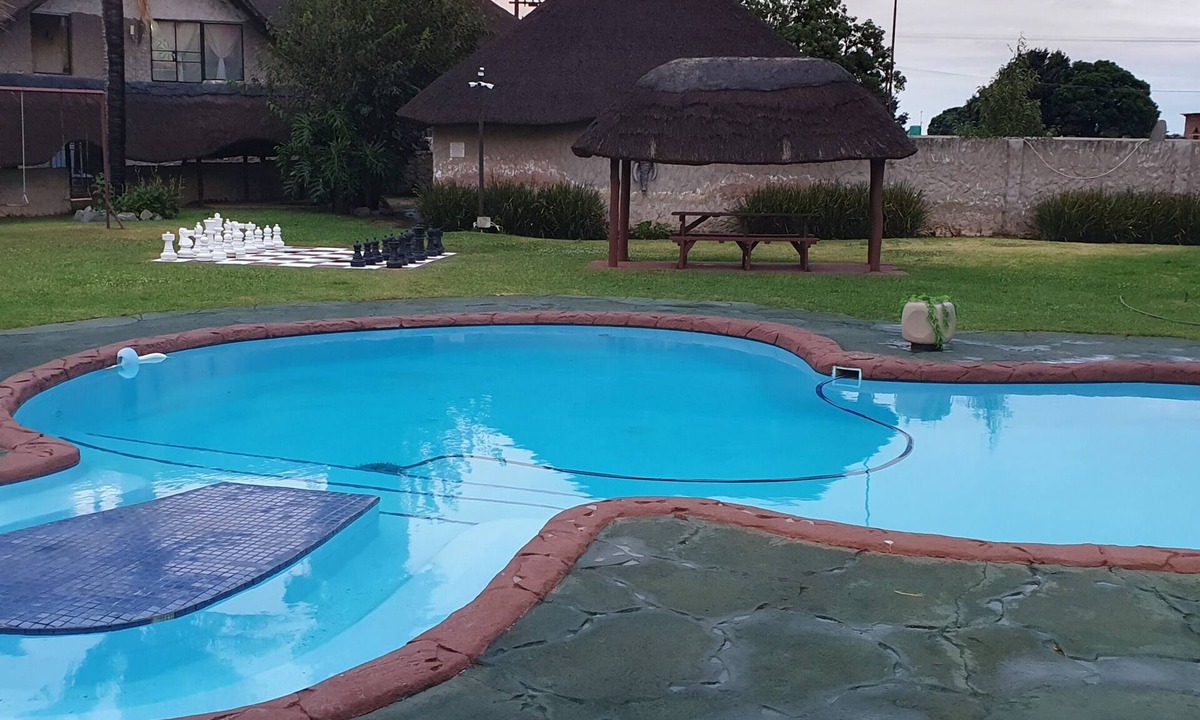Randfontein Cabin | Blu light lodge