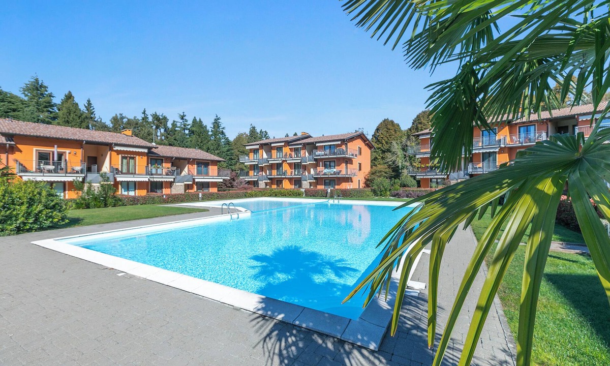 Sasso Moro Apartment | Blu Oltrelago Pool & Lake, Leggiuno, Italy