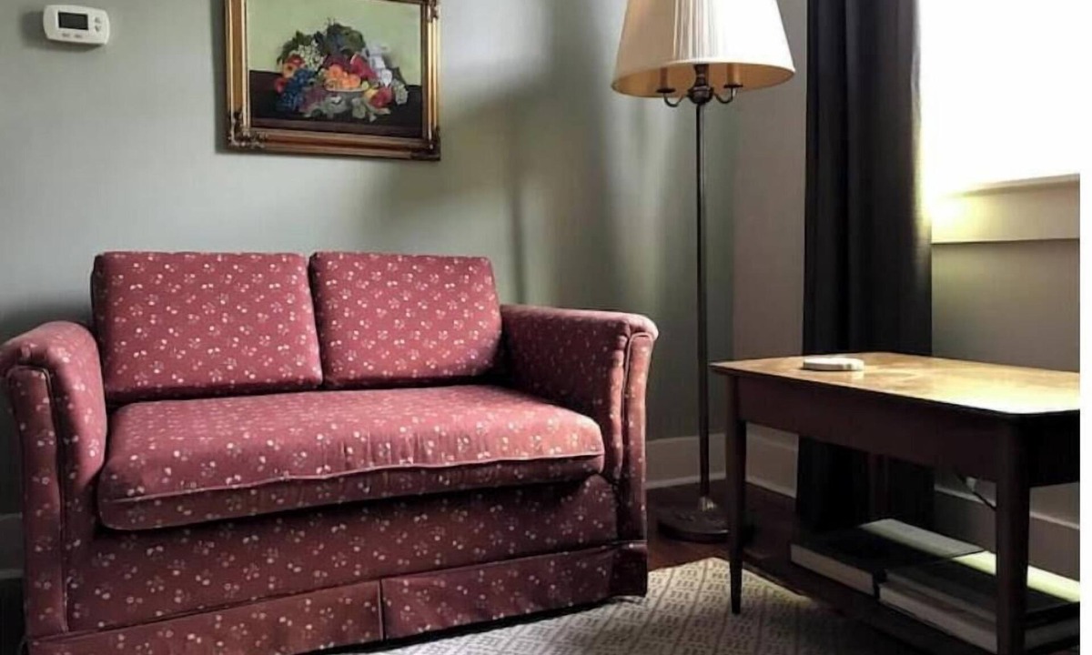 Westwego Apartment | Blue Bayou Private Room