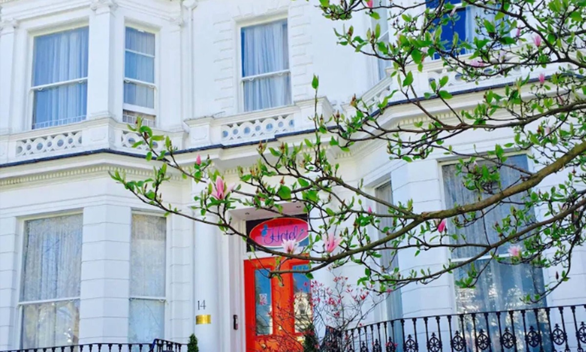 Pembridge Hotel | Blue Bells
