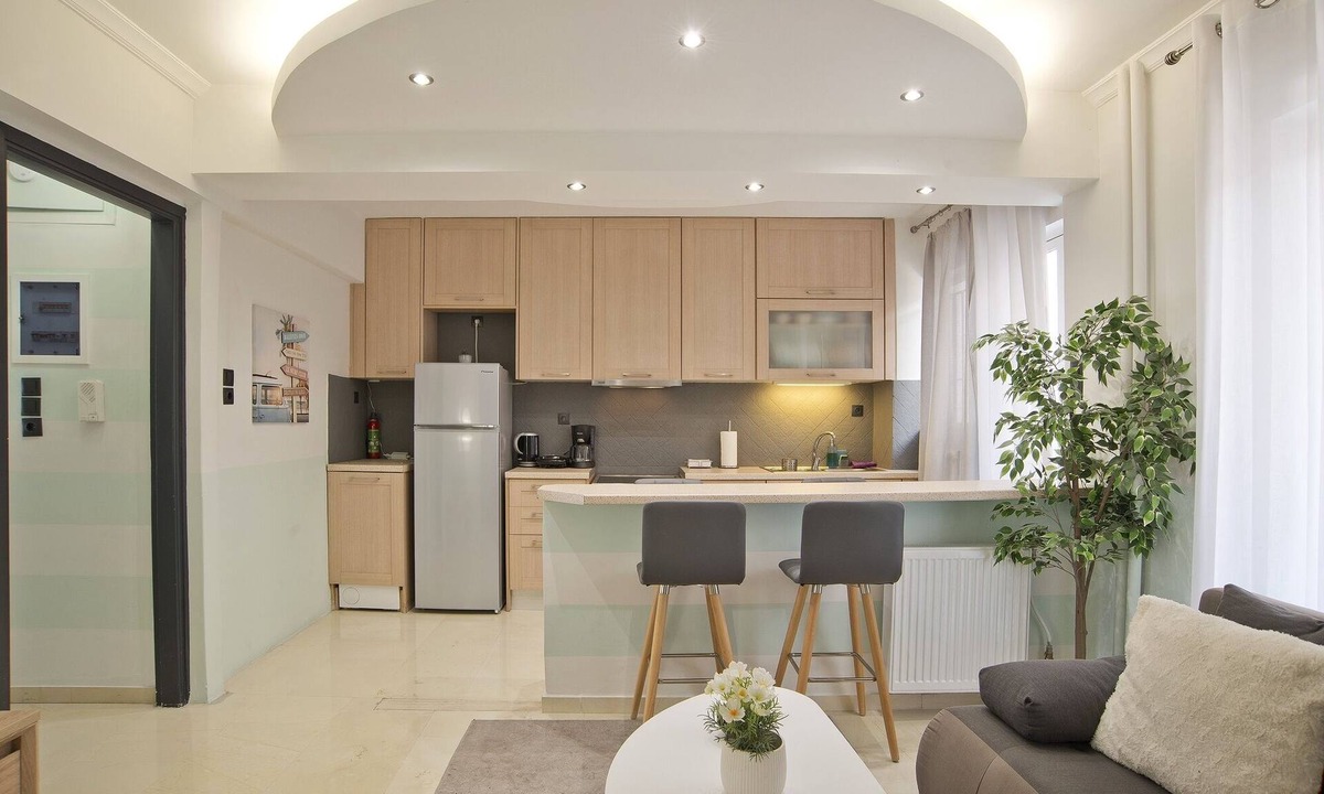 Peiraiki Apartment | Blue Dream Modern Piraeus Apt, Walk to Beach