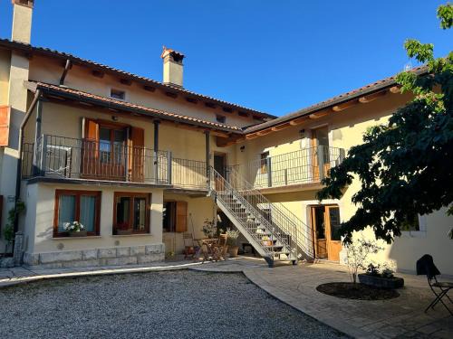 Borgo Grotta Gigante Bed & Breakfast | Blue Fox B&B