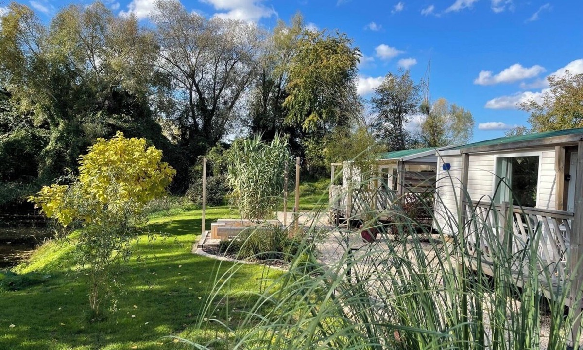 Bischoffsheim House | BLUE GRASS RANCH - MOBILE HOME YUCCA & JACUZZI