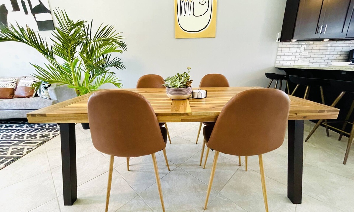 Estate Saint George Apartment | Blue House East at the Botanical Gardens