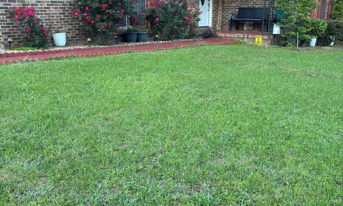 Columbus House | Blue Ivey Estates - your peace palace that’s less than 5 miles from Ft Moore.