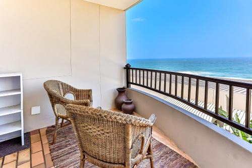 Westbrook Apartment | Blue Largo 42