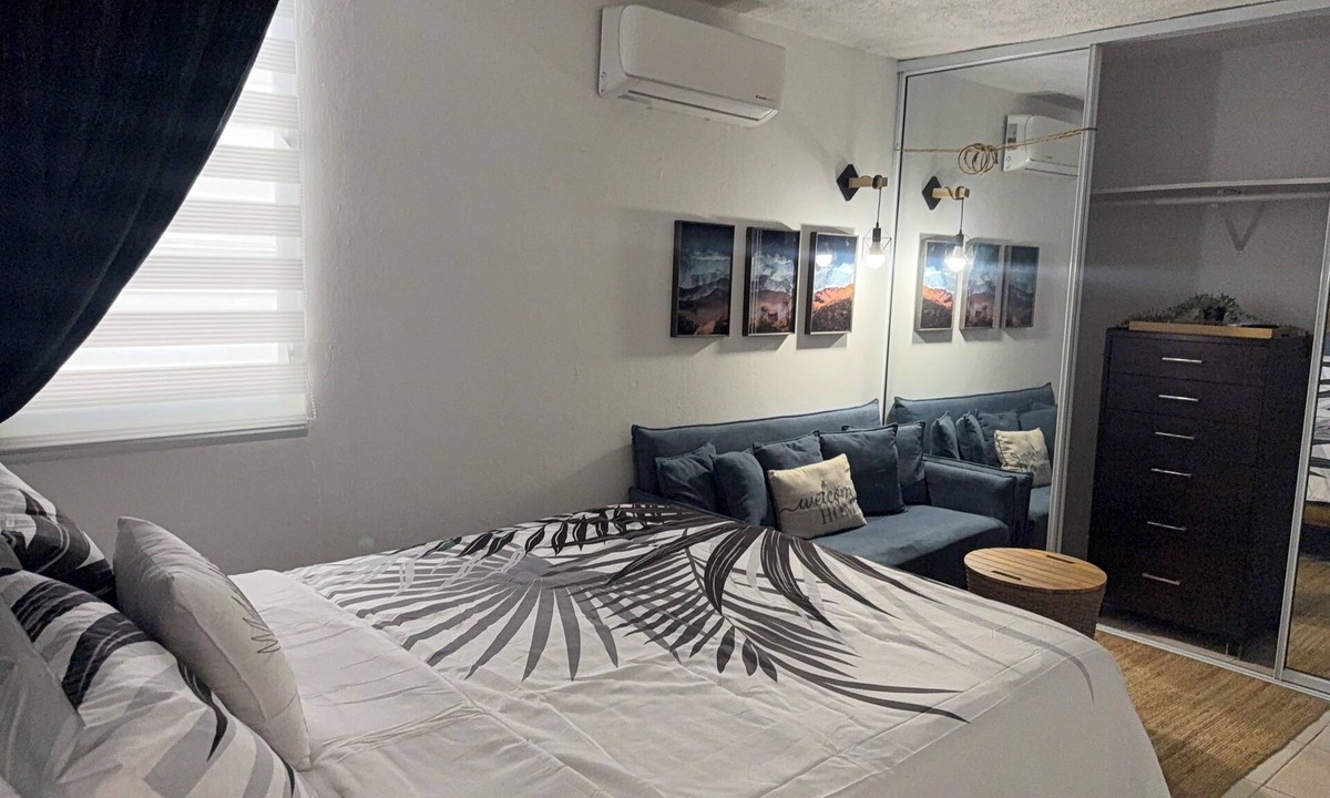 Trujillo Bajo House | Blue Moon!
