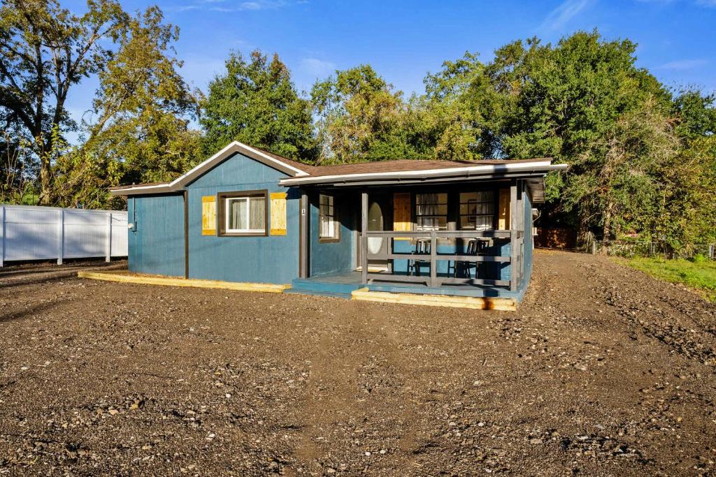 Southeast Pensacola Apartment | Blue Ox