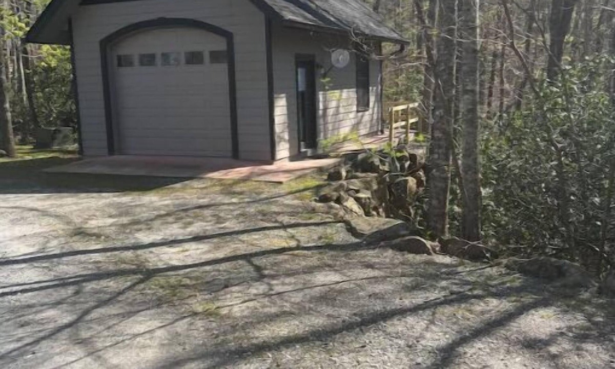 Cullowhee Cabin | Blue Ridge Mountain retreat