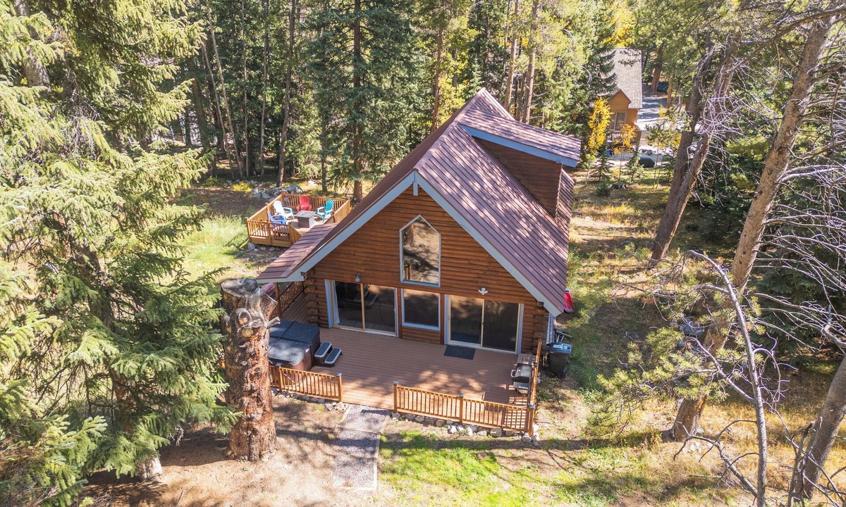 Blue River Cabin | Blue River Basecamp - Brand New Hot Tub! Close to Ski Slopes, Downtown, & More!