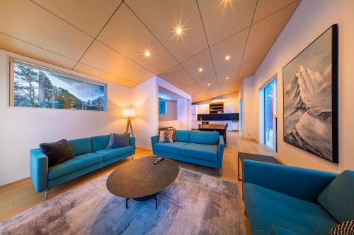 Echo Land Ski Chalet | Blue River Chalets