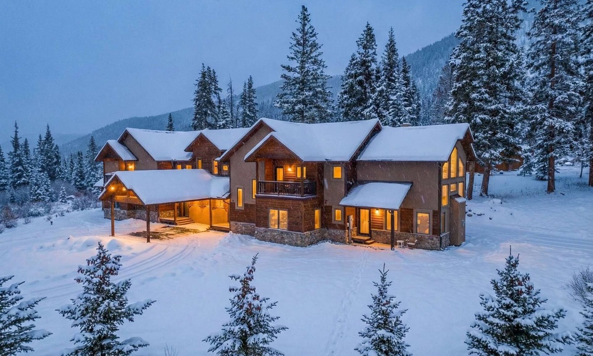 Blue River House | Blue River Escape | Hot Tub, Views & Game Room