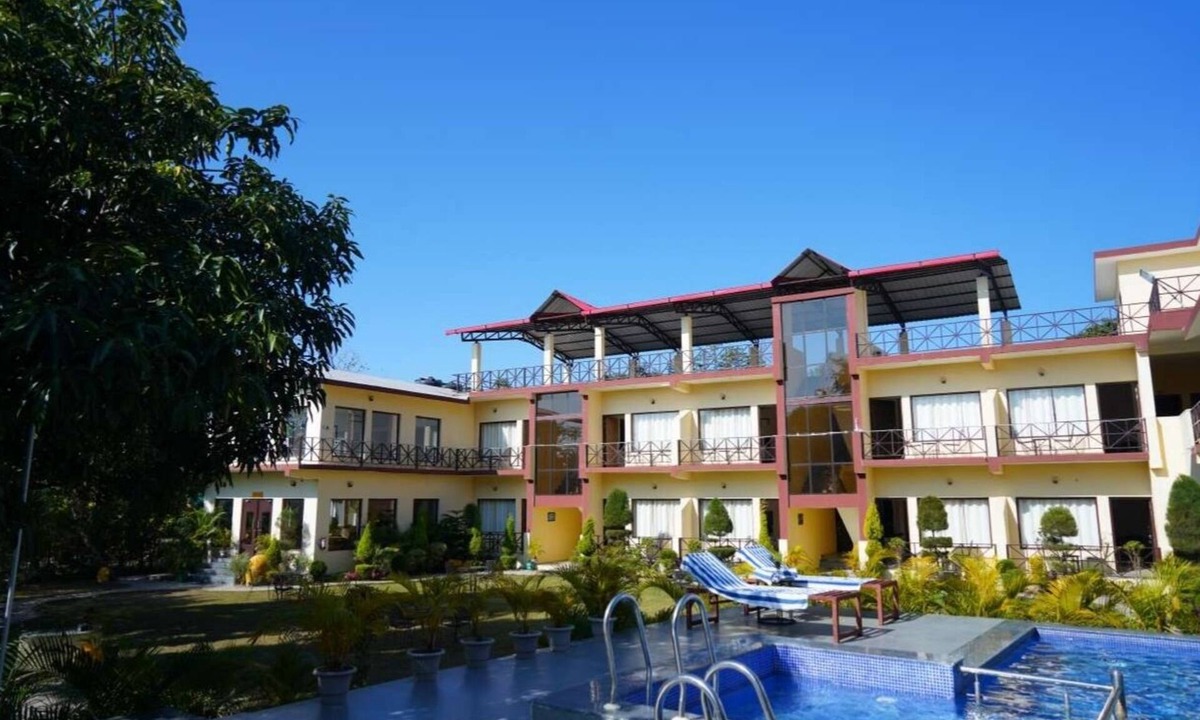 Bail Parao Hotel | Blue River Resort
