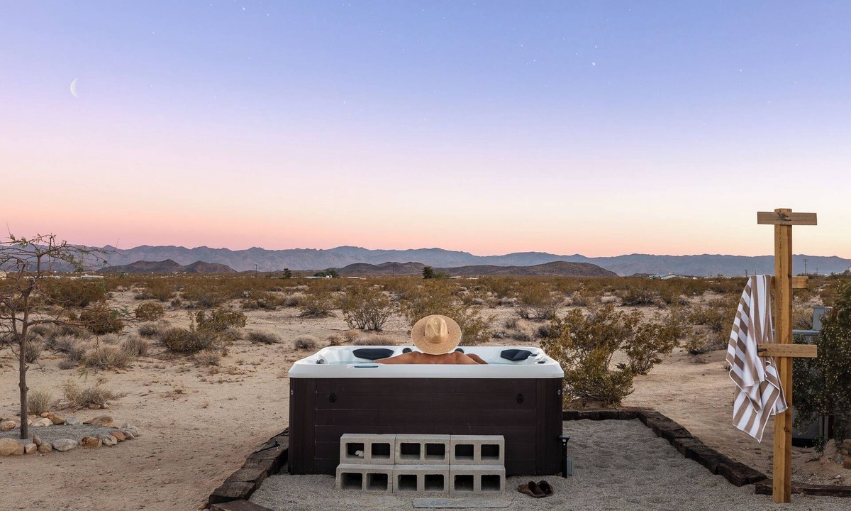 Joshua Tree House | Blue Shadows - Hot tub/piano/firepit
