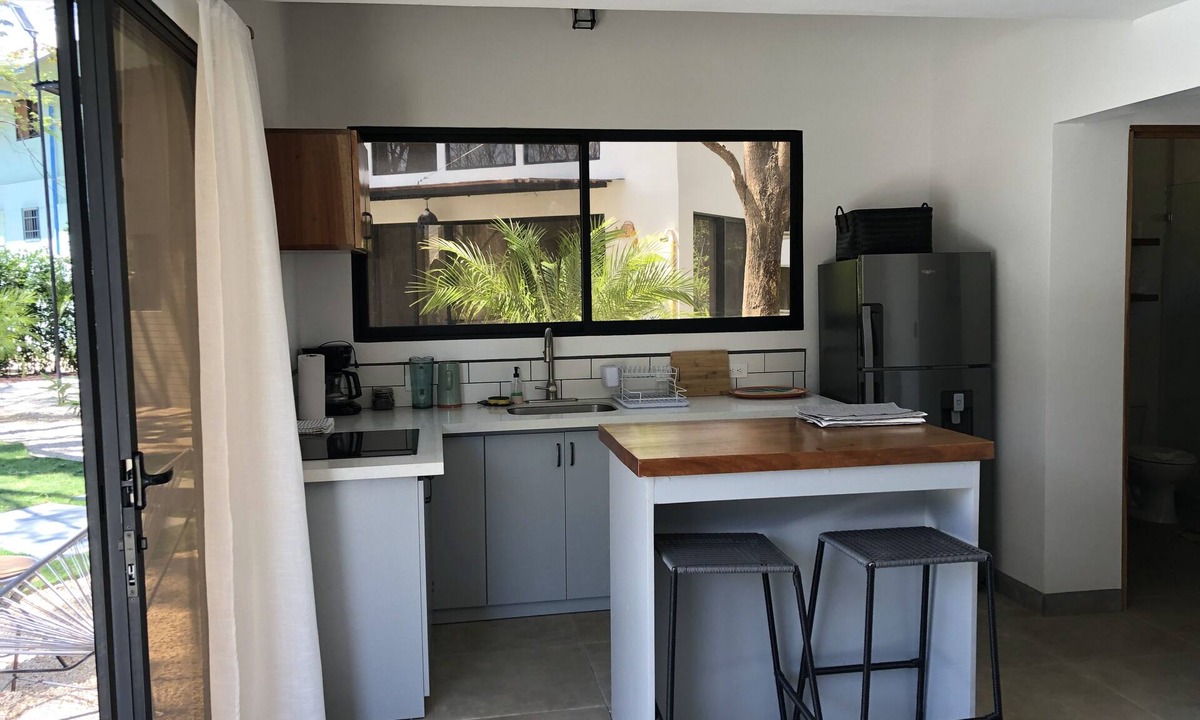 Junquillal Apartment | Blue Window - Apartment with loft & pool view