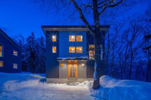Echo Land Ski Chalet | Bluebird Chalets