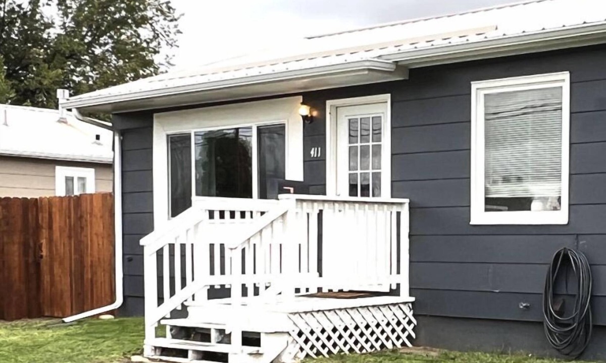 Great Falls House | Bluebird House - Extended Stay