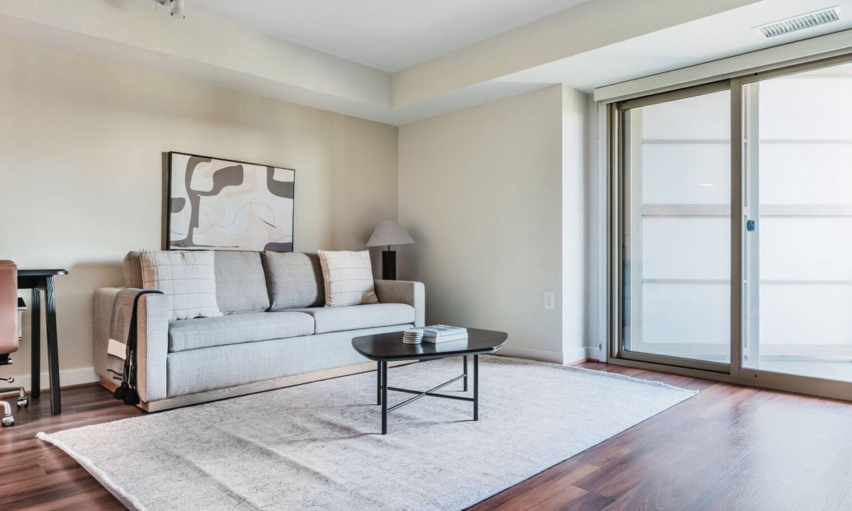 Ballston Apartment | Blueground | Ballston, Gym, Pool, BBQ, nr Metro