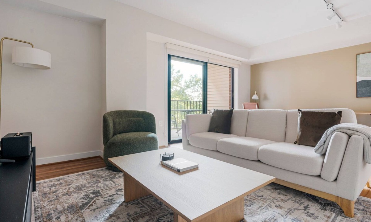 Court House Apartment | Blueground | Clarendon, fitness center, nr Arlington National Cemetery
