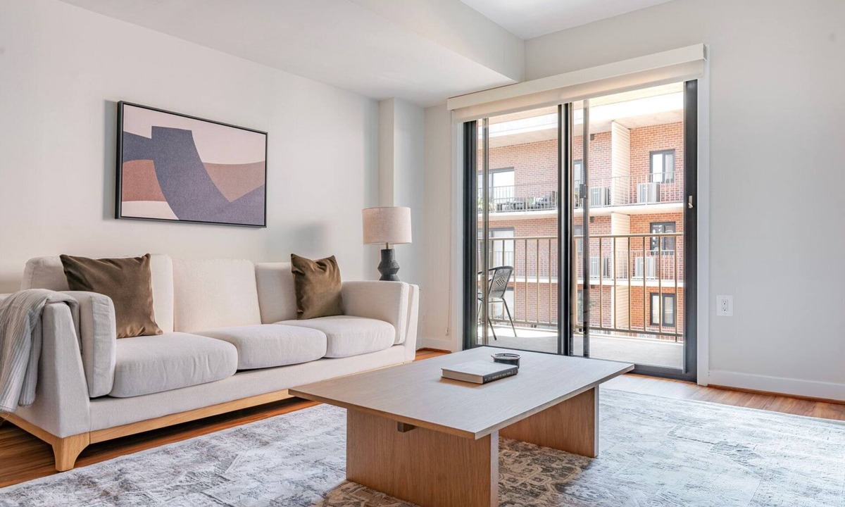 Court House Apartment | Blueground | Clarendon, fitness center, nr Arlington Cemetery