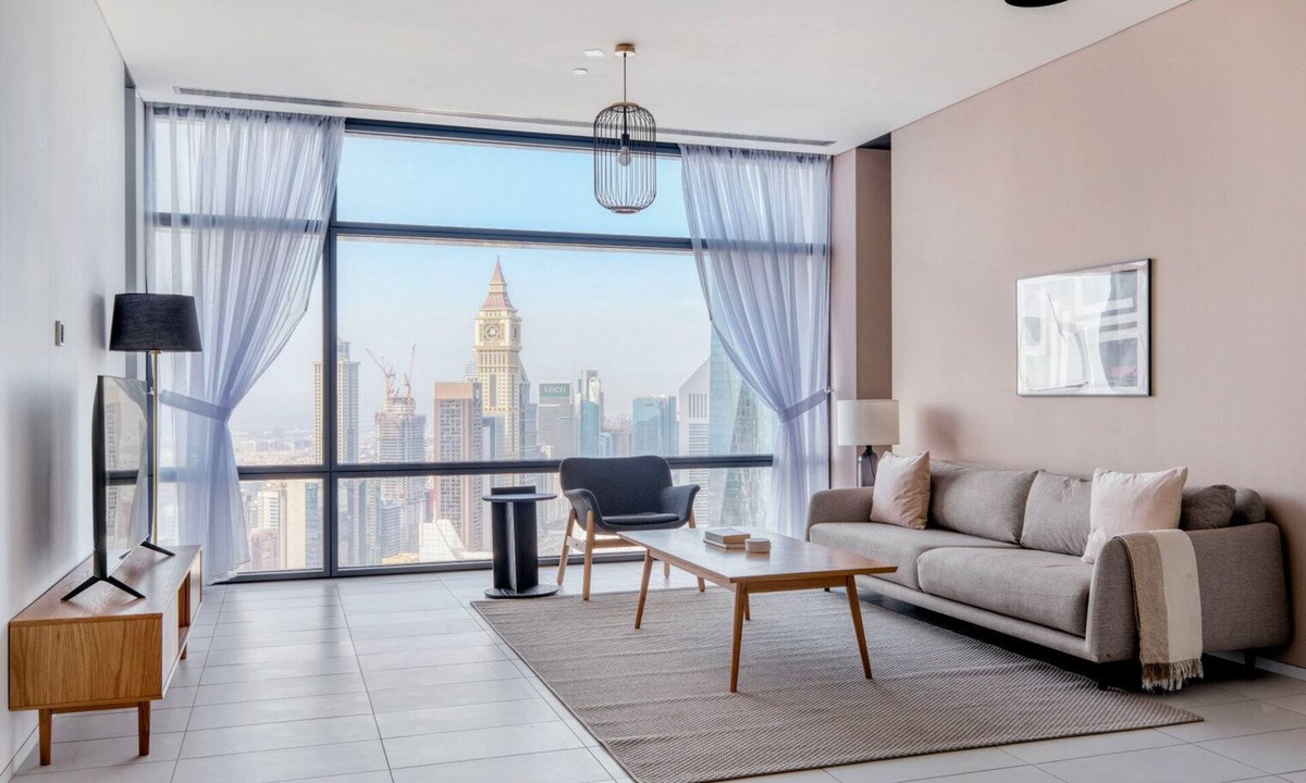 DIFC Apartment | Blueground | DIFC, pool, nr Dubai Mall