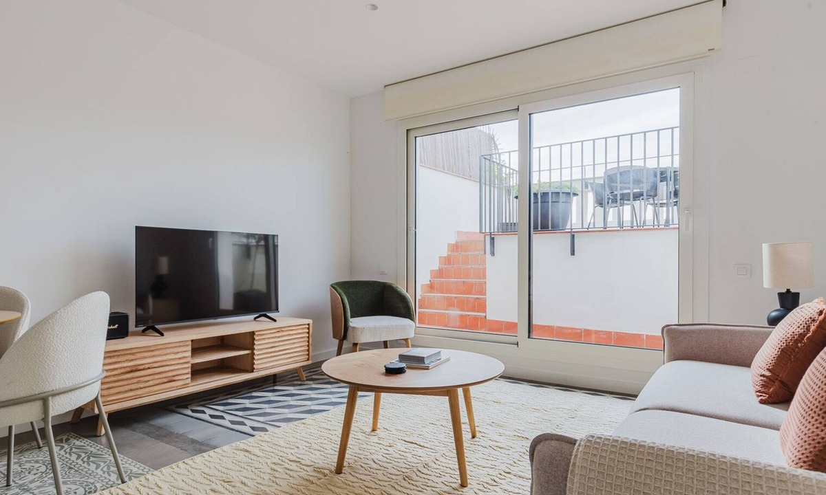 Sant Pere House | Blueground | El Born, elevator & w/d, nr Parc